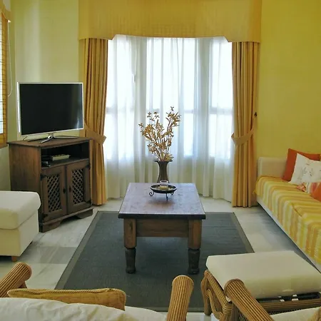 Hotel Y Casas Serinamar Marbella 3*