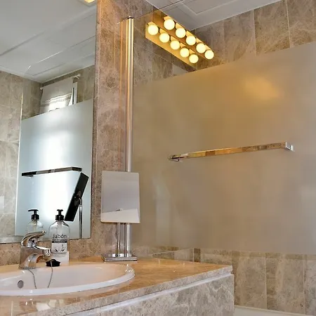 Y Casas Serinamar Marbella Hotel 3*