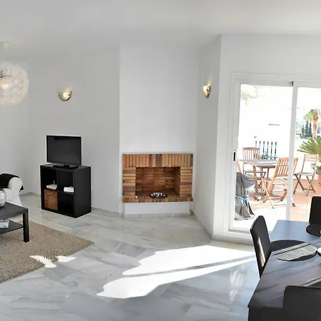 Hotel Y Casas Serinamar Marbella 3*